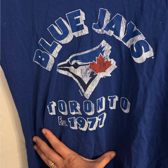 Toronto Blue Jays Blue and White Graphic Short Sleeve Tee. Women’s size XL - Picture 4 of 6